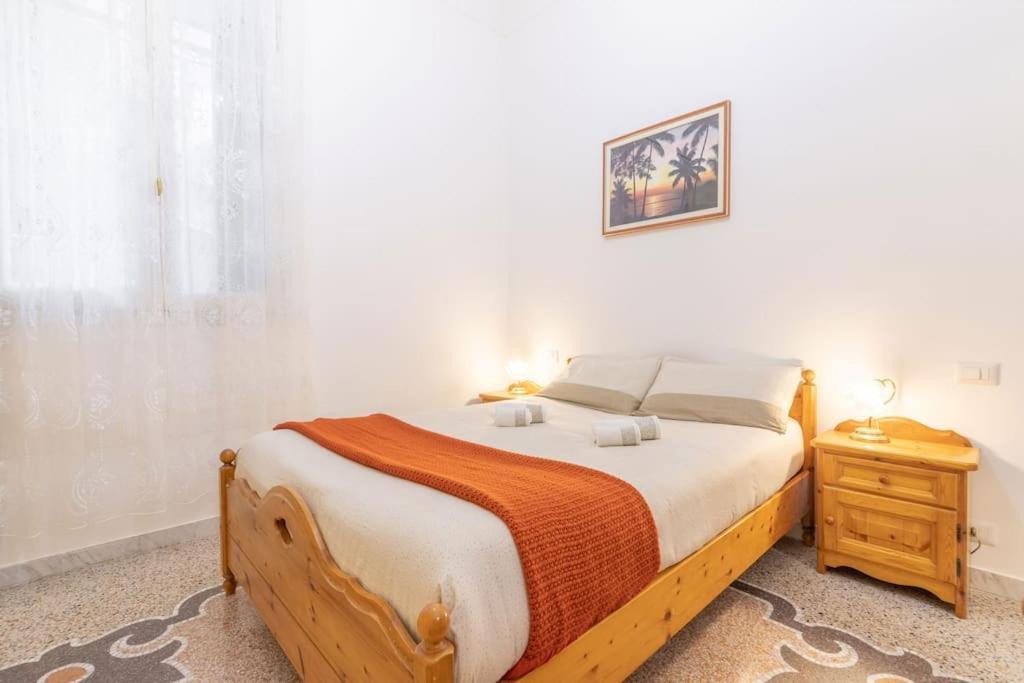 Appartamento Con Ac-Wi-Fi- Centro A 7 Min Savone Extérieur photo